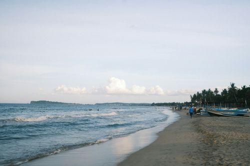 Day 4: Trincomalee Beach and Cultural Highlights Tour